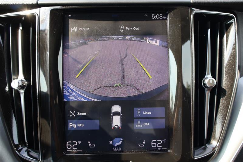 Vehicle image 23 of 35