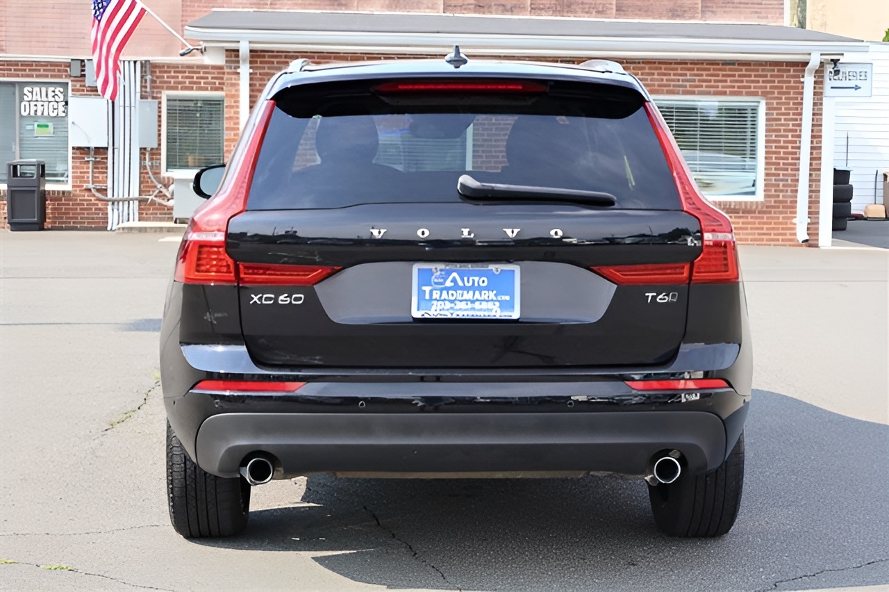 Vehicle image 34 of 35