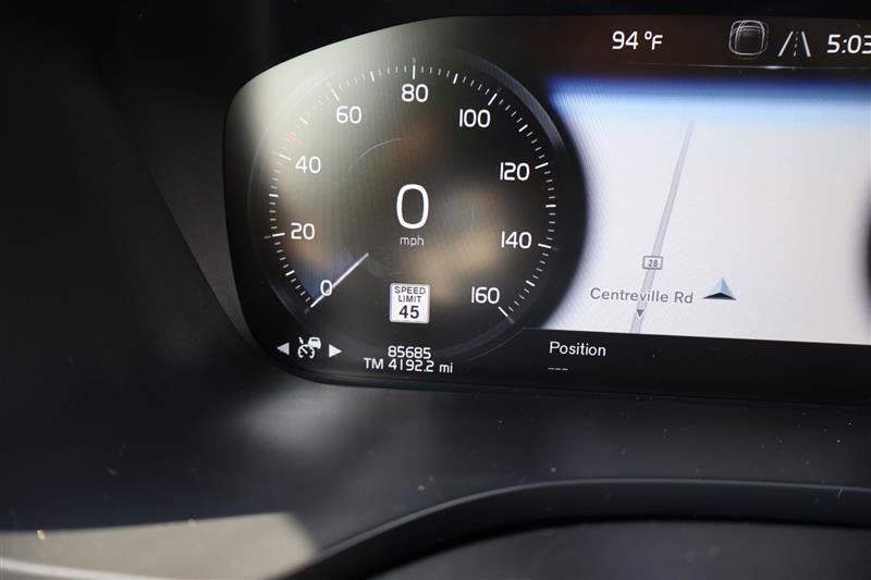 Vehicle image 22 of 35