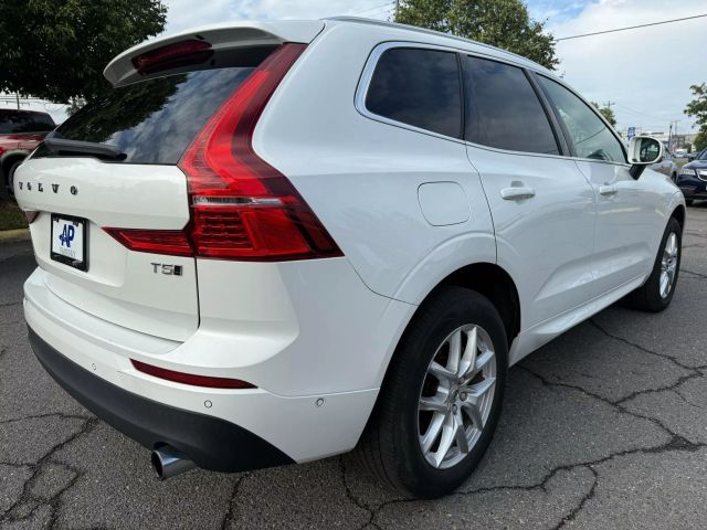 Vehicle image 8 of 37