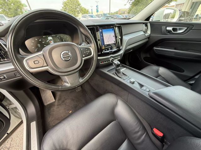Vehicle image 23 of 37