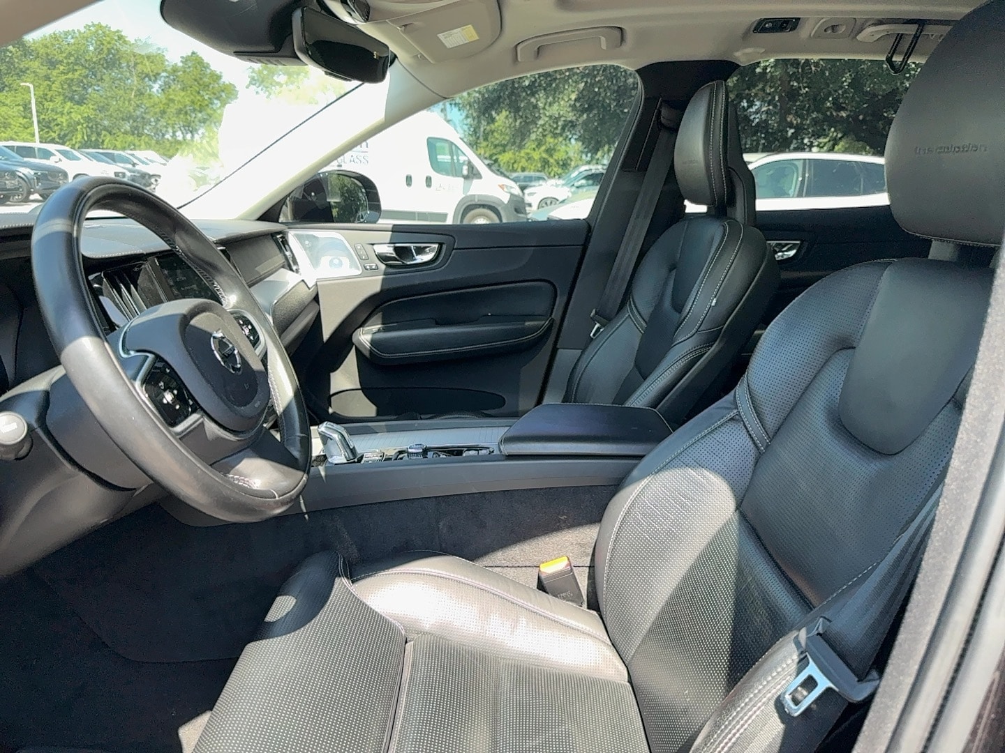 2018 Volvo XC60 Inscription Image 12 of 24