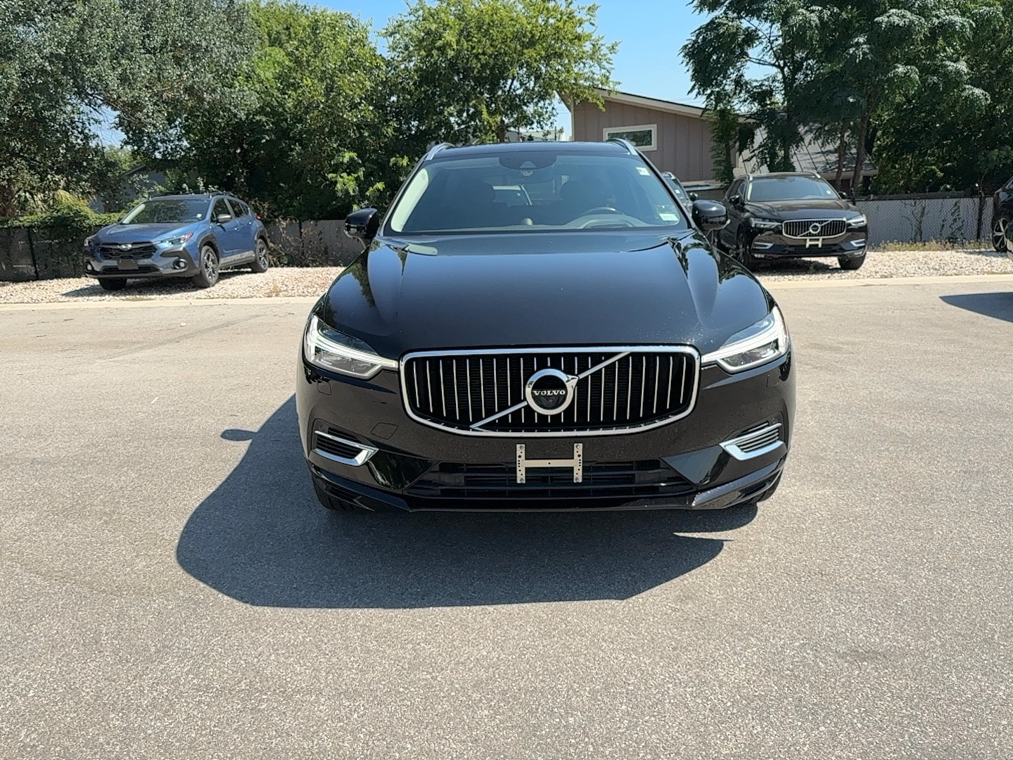 2018 Volvo XC60 Inscription Image 3 of 24
