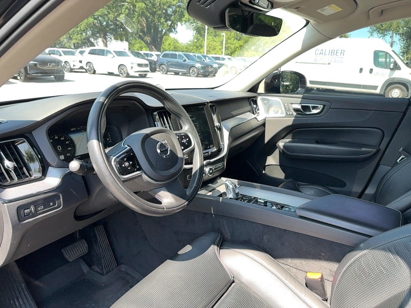 2018 Volvo XC60 Inscription Image 14 of 24