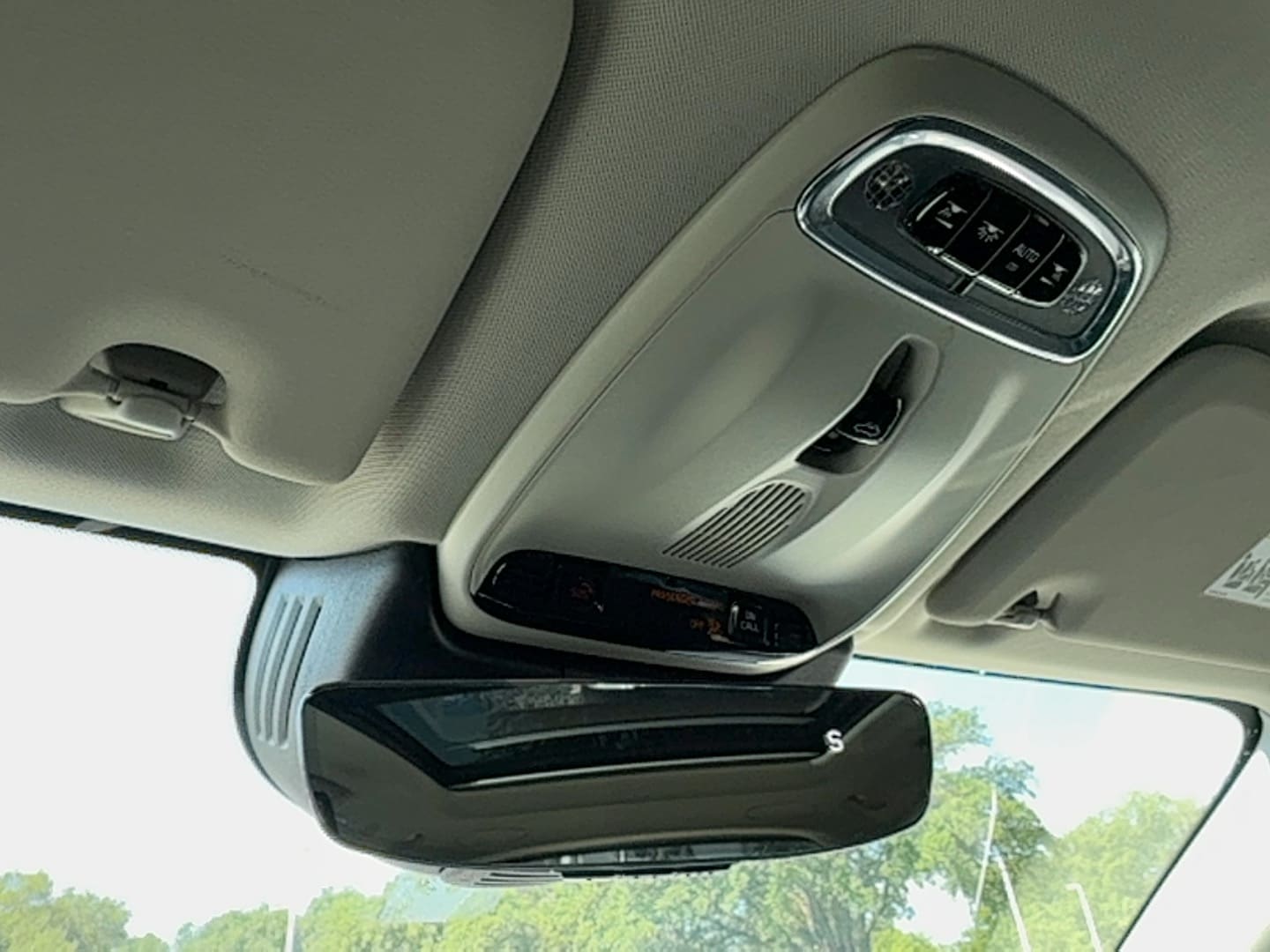 2018 Volvo XC60 Inscription Image 19 of 24