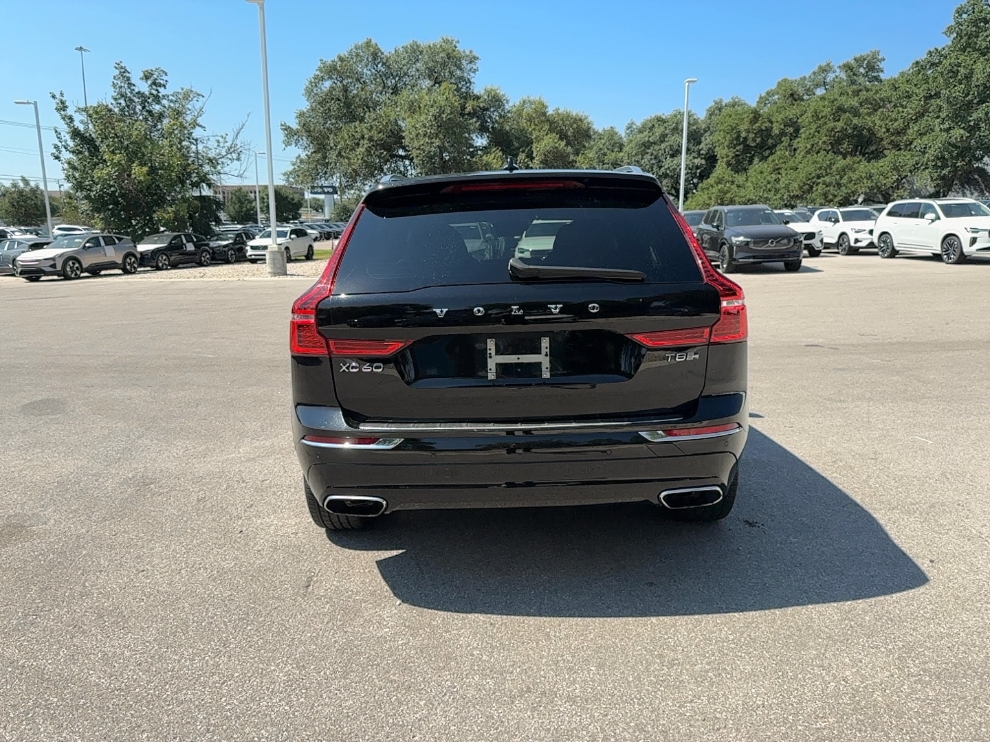 2018 Volvo XC60 Inscription Image 6 of 24