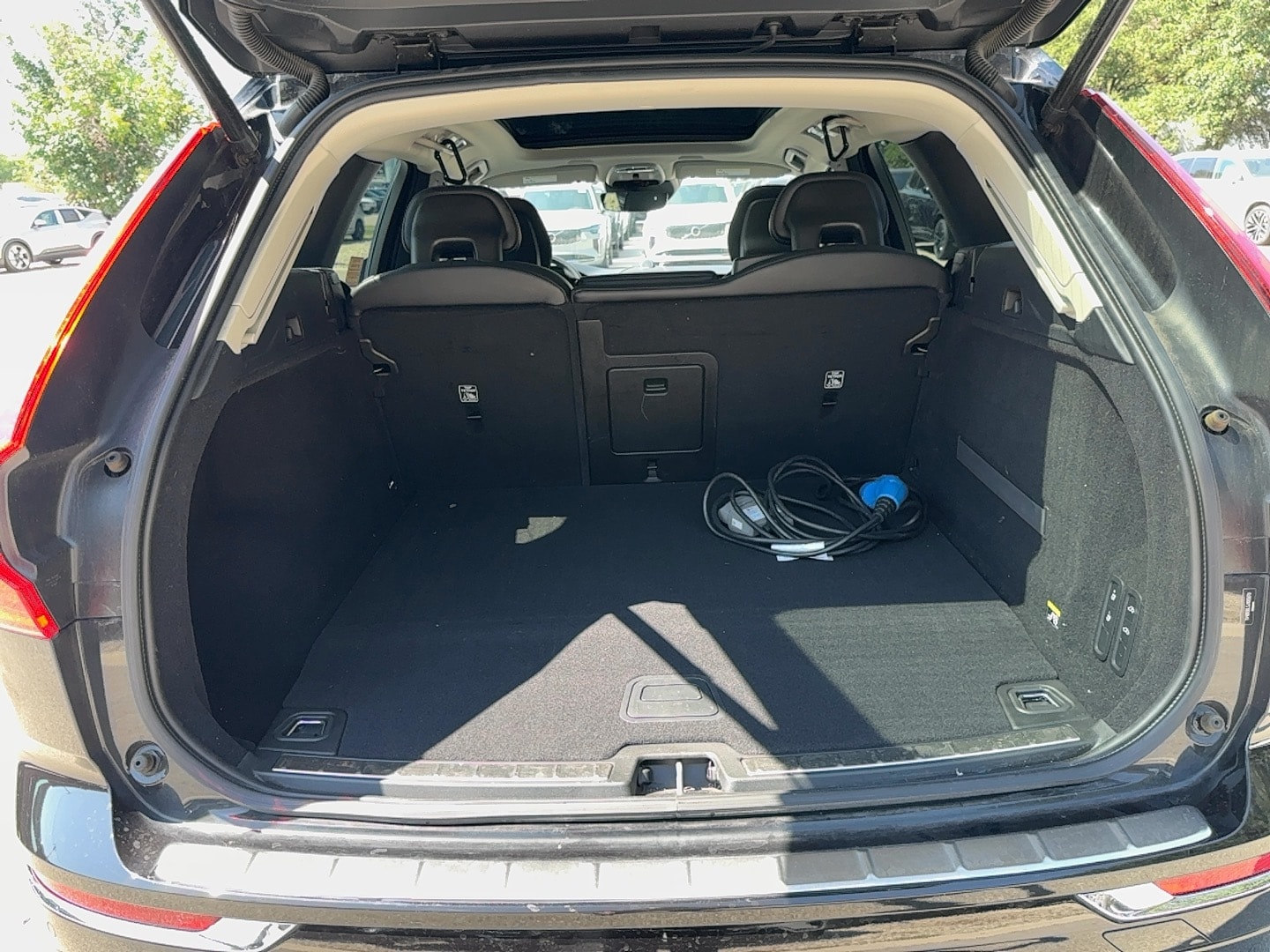 2018 Volvo XC60 Inscription Image 9 of 24