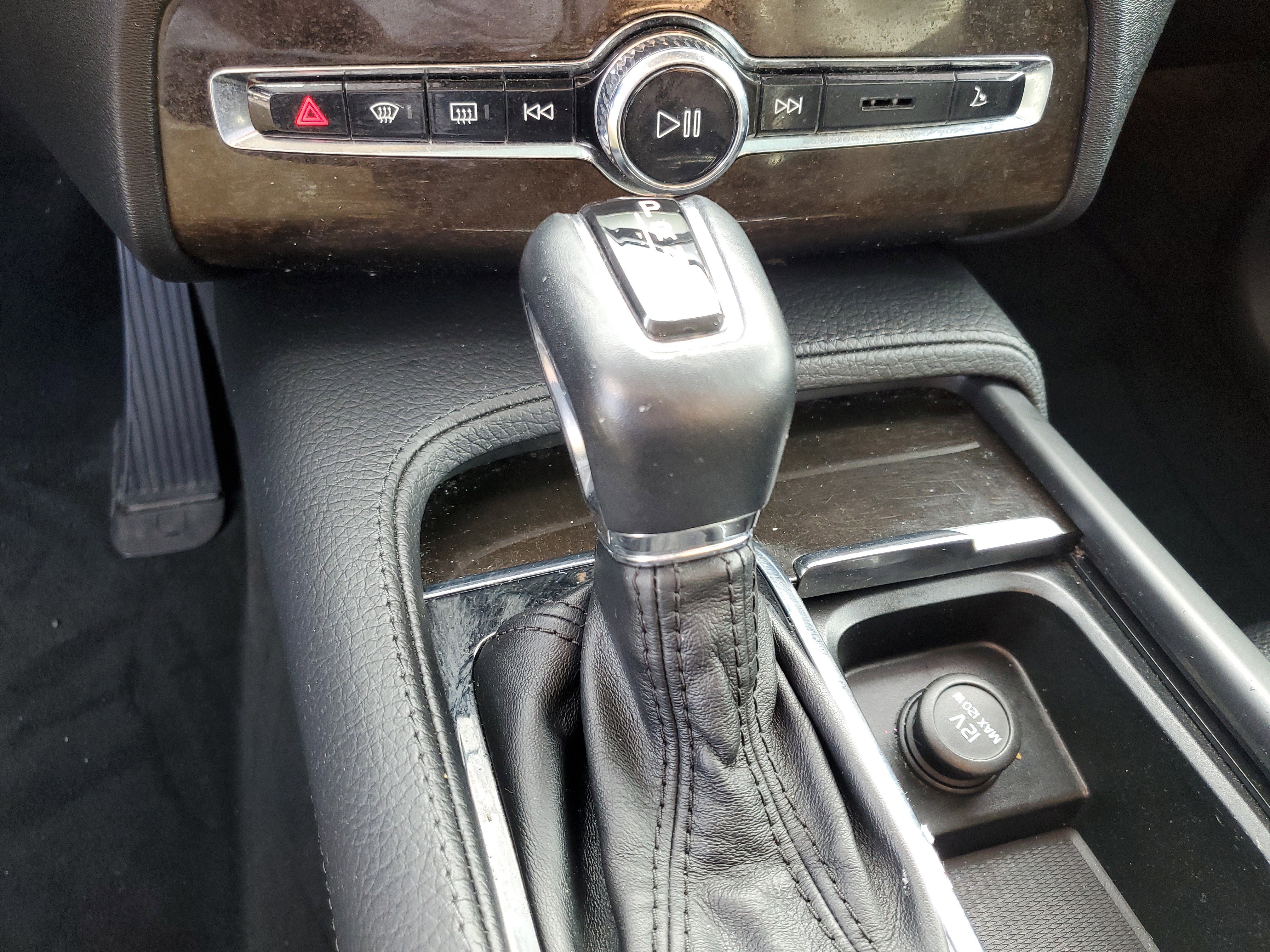 2018 Volvo XC90 Momentum Image 22 of 33