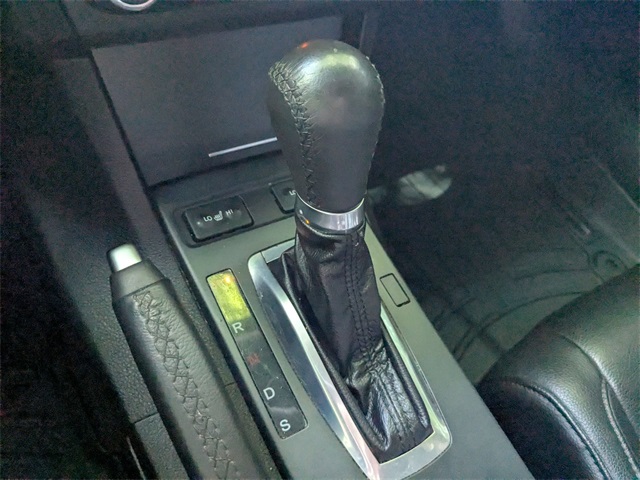 Vehicle image 17 of 28