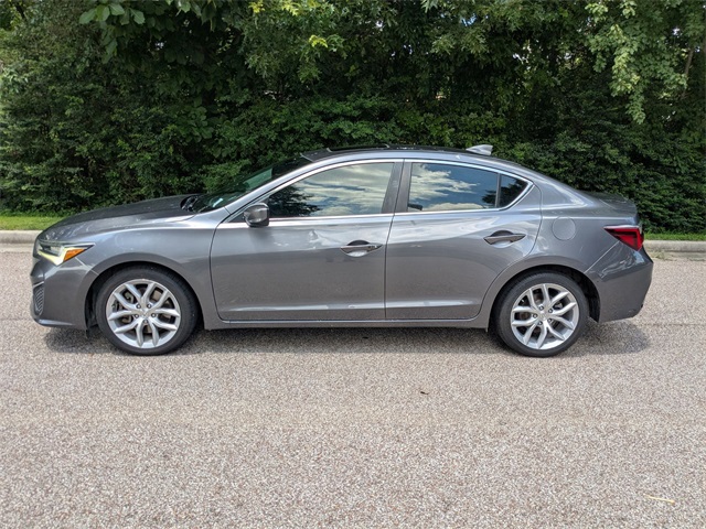 Vehicle image 7 of 28