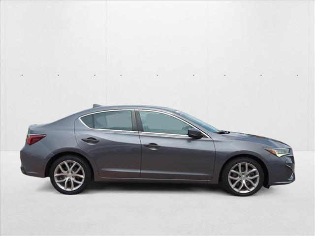 Vehicle image 4 of 25