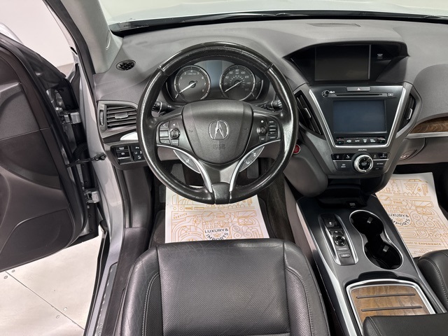 Vehicle image 25 of 42