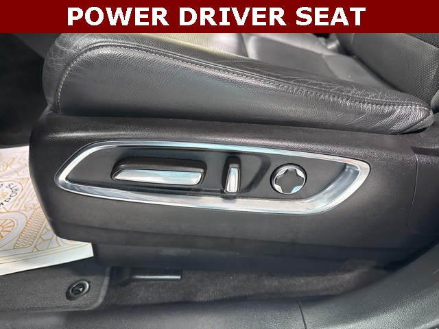 Vehicle image 15 of 42
