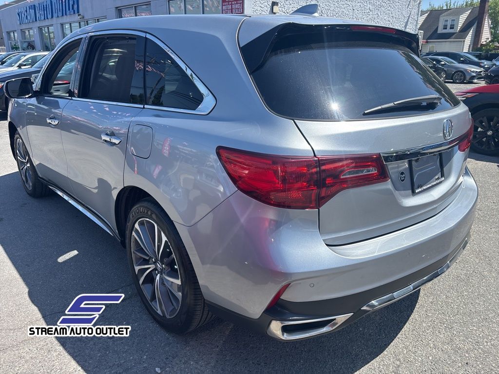 Vehicle image 7 of 40