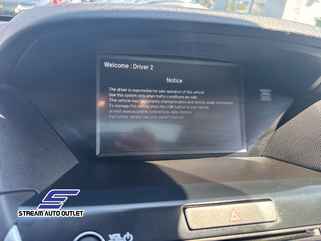 Vehicle image 36 of 40