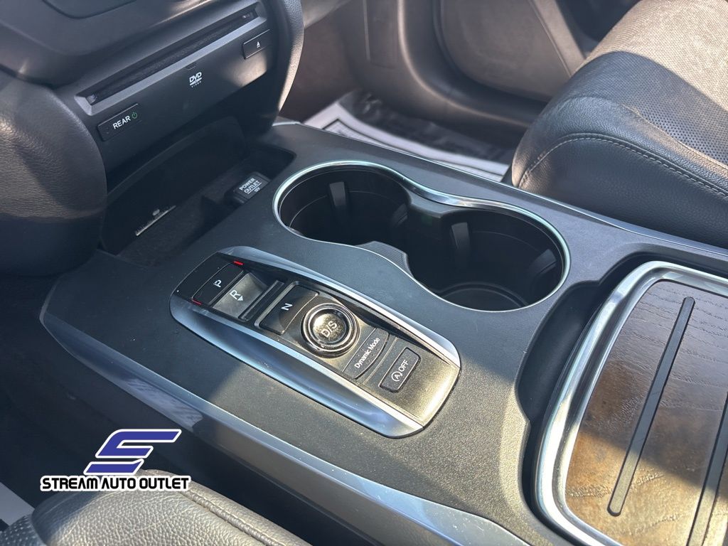 Vehicle image 38 of 40