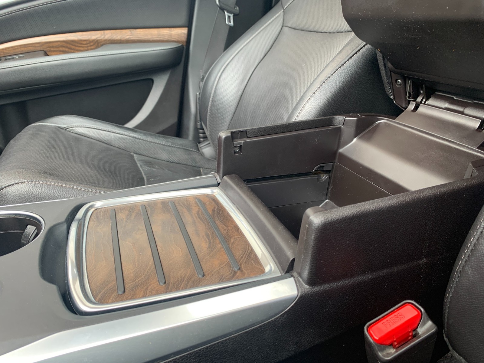 Vehicle image 20 of 36