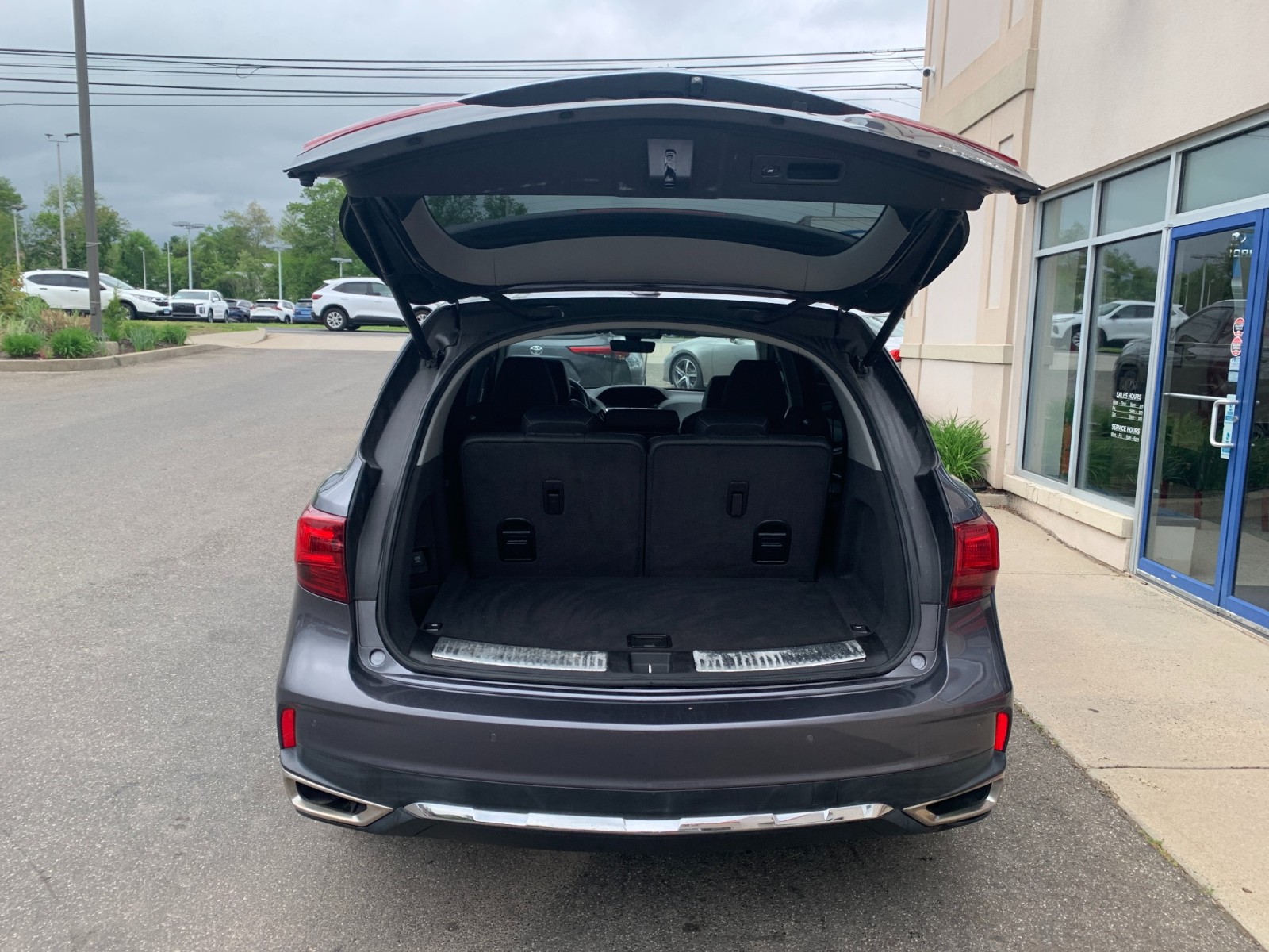 Vehicle image 8 of 36