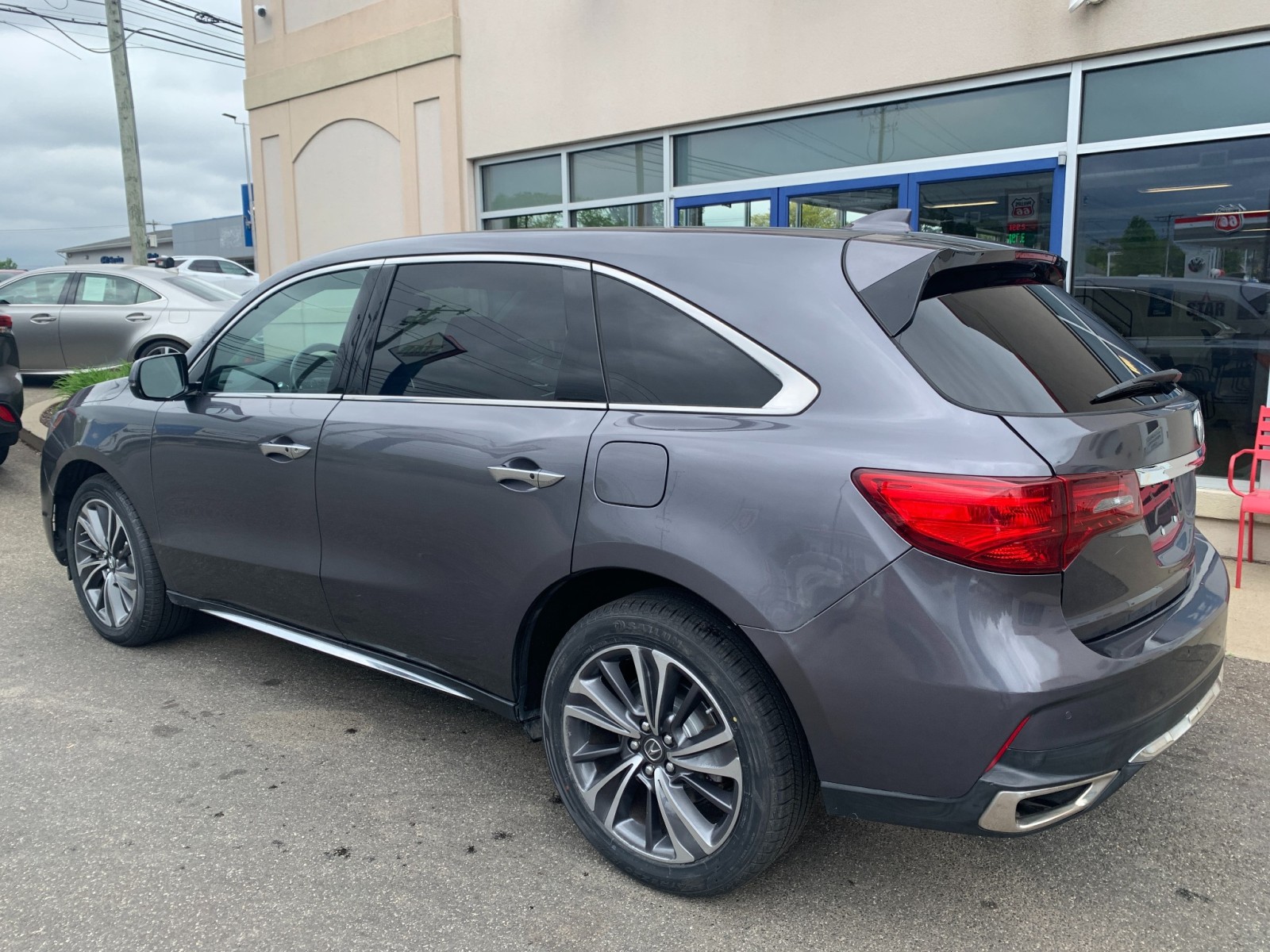 Vehicle image 6 of 36