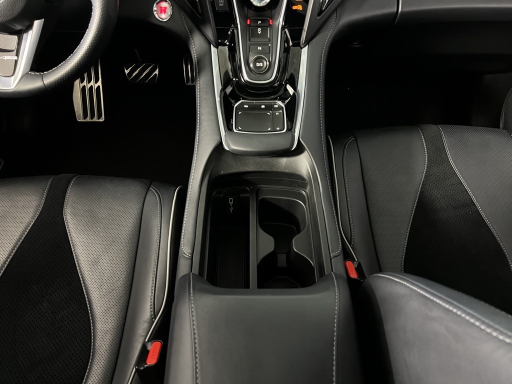 Vehicle image 26 of 52
