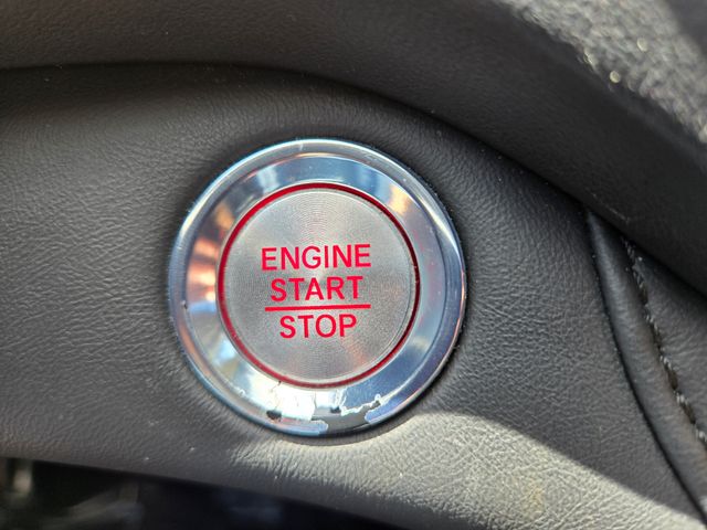 Vehicle image 32 of 47