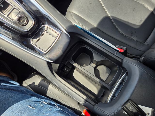 Vehicle image 34 of 47