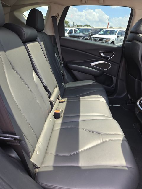 Vehicle image 43 of 47
