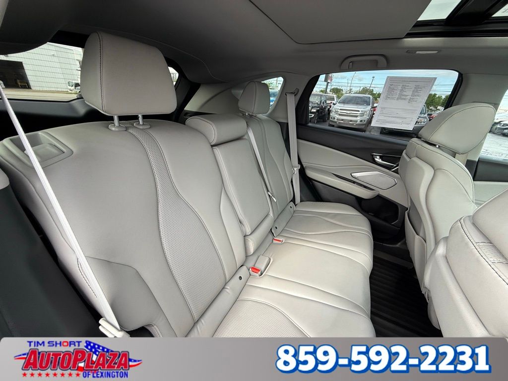 Vehicle image 12 of 36