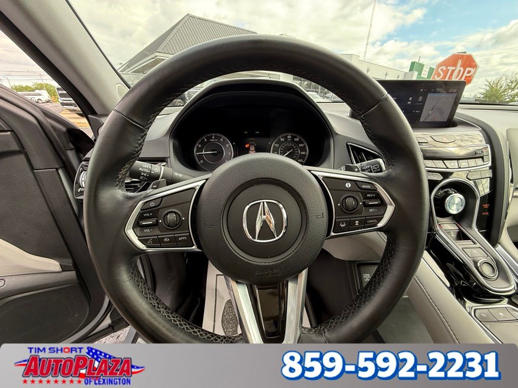 Vehicle image 17 of 36