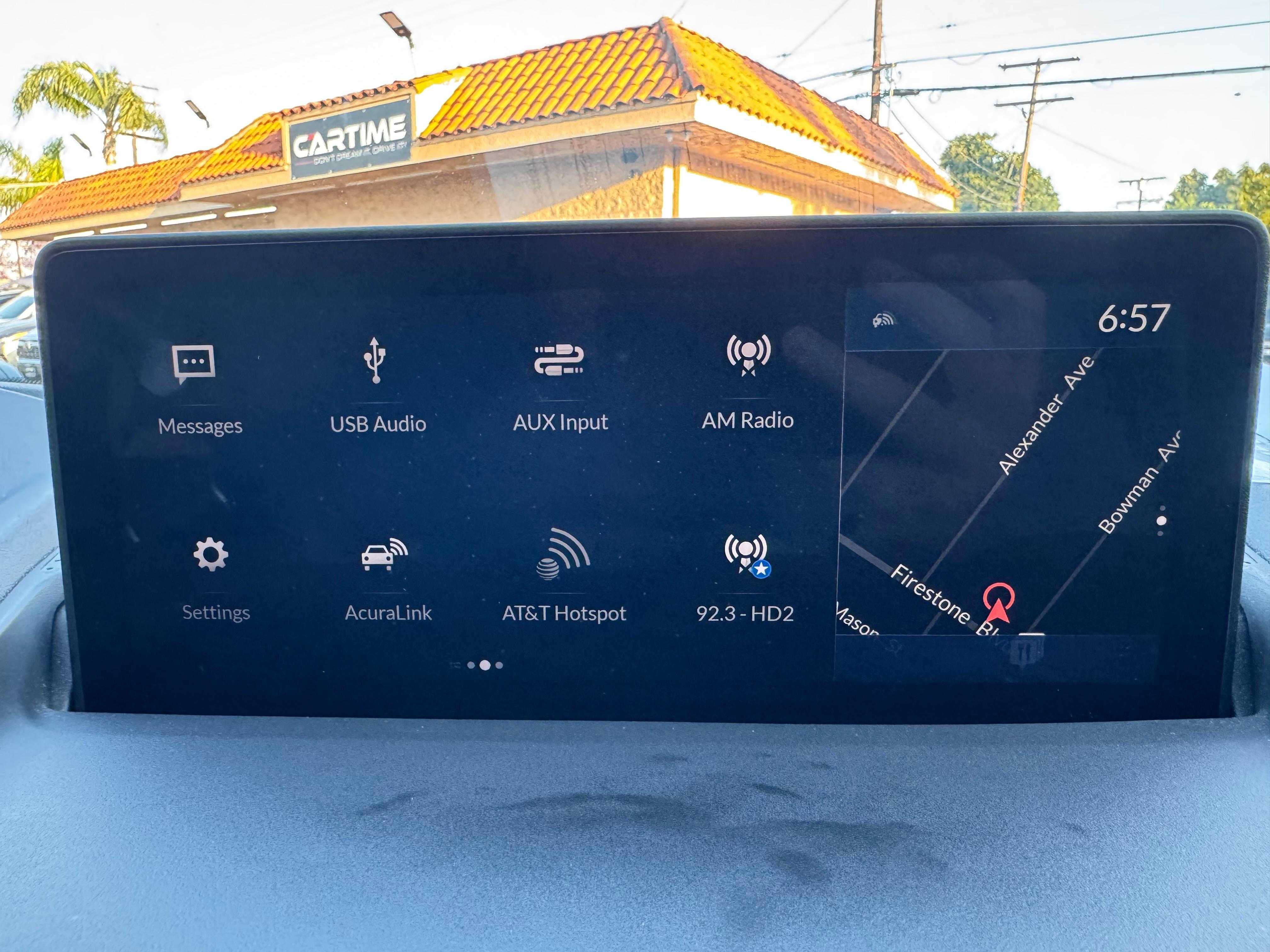 Vehicle image 72 of 83