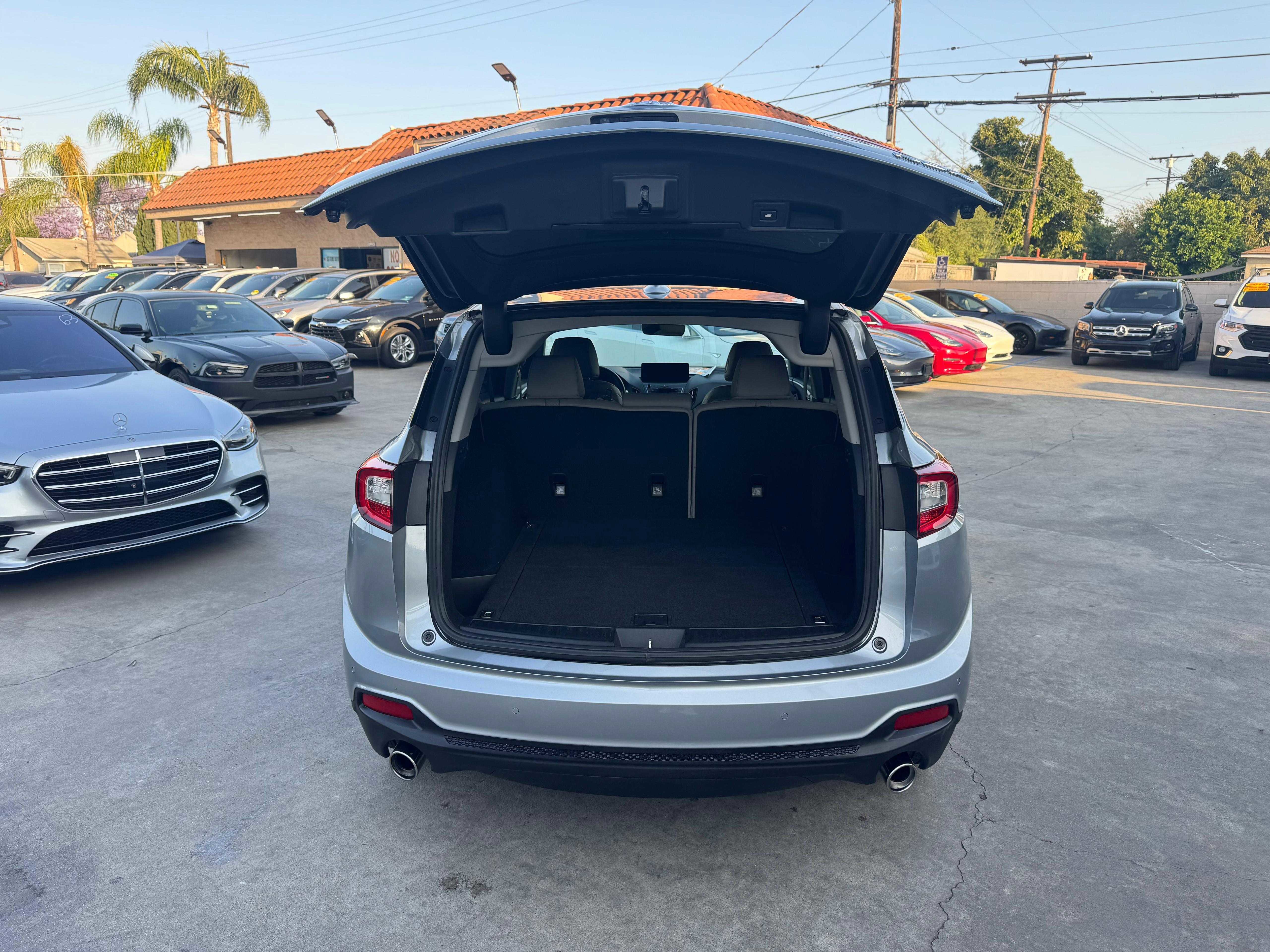 Vehicle image 20 of 83