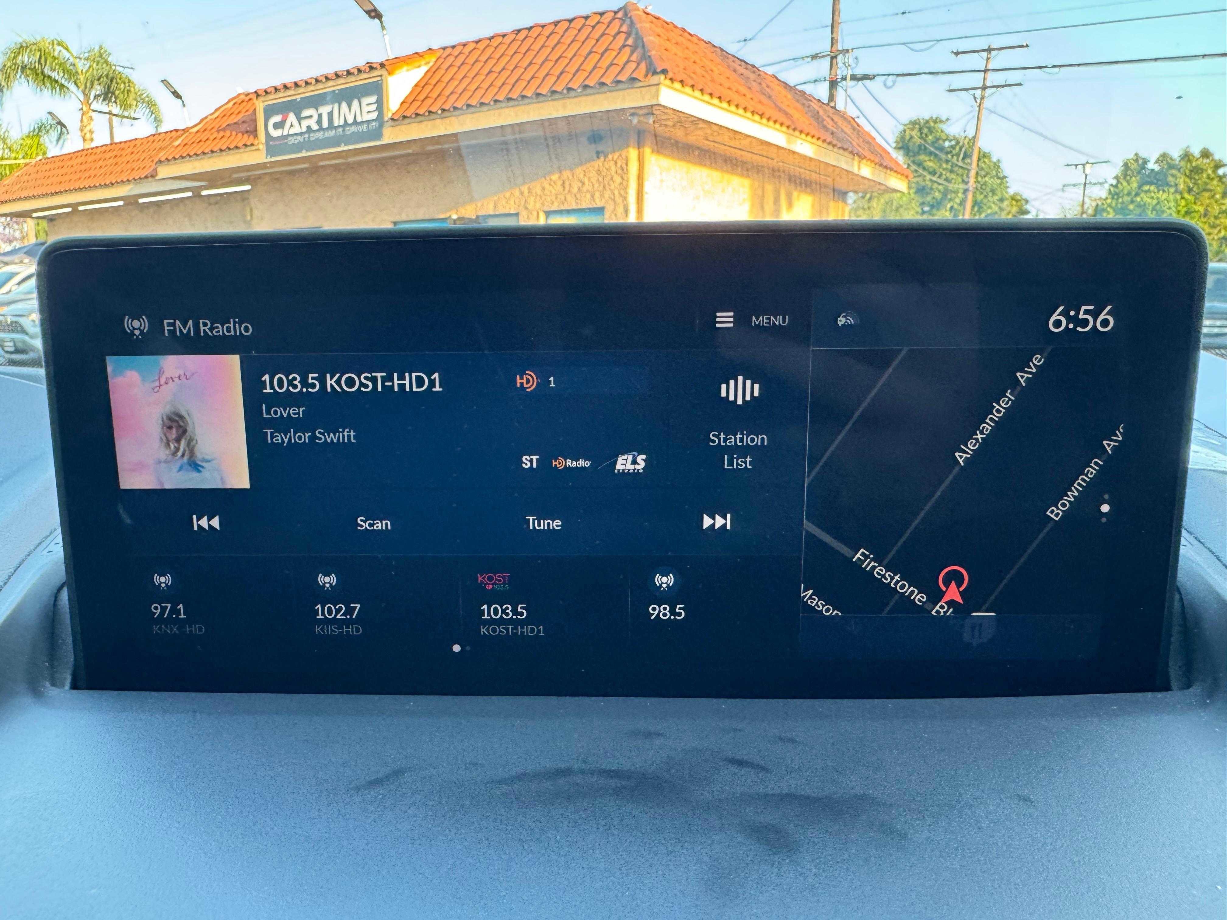 Vehicle image 64 of 83