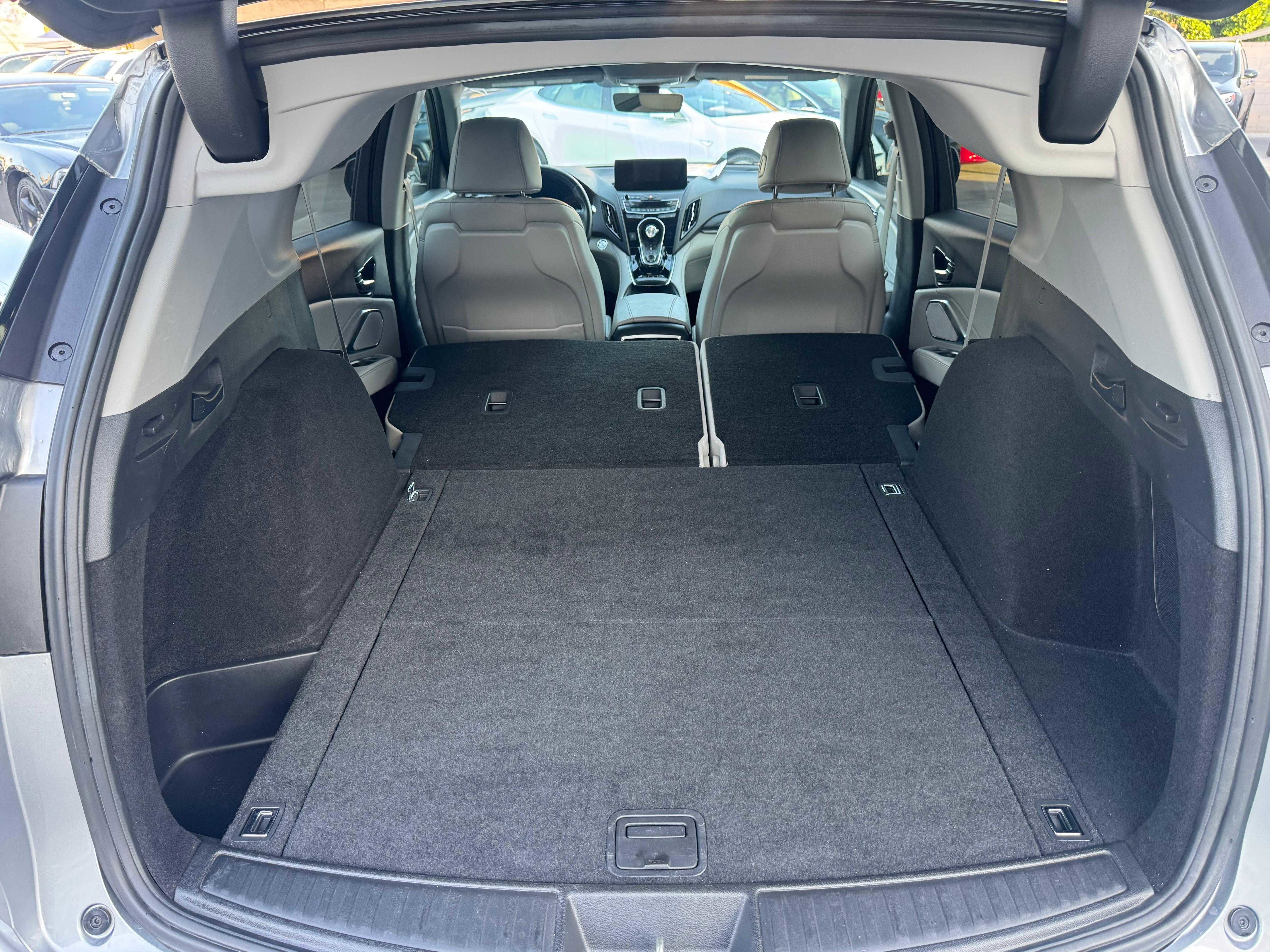 Vehicle image 19 of 83