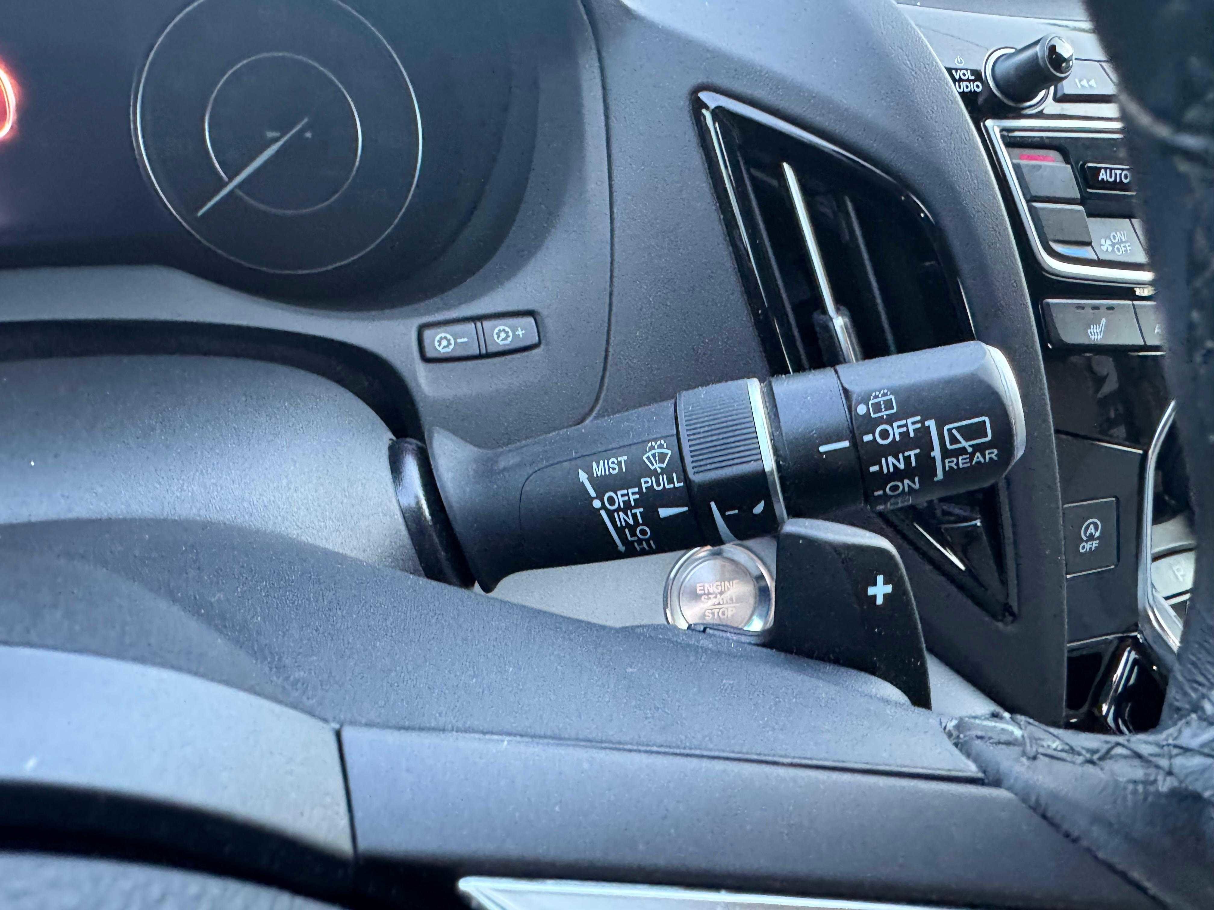 Vehicle image 34 of 83
