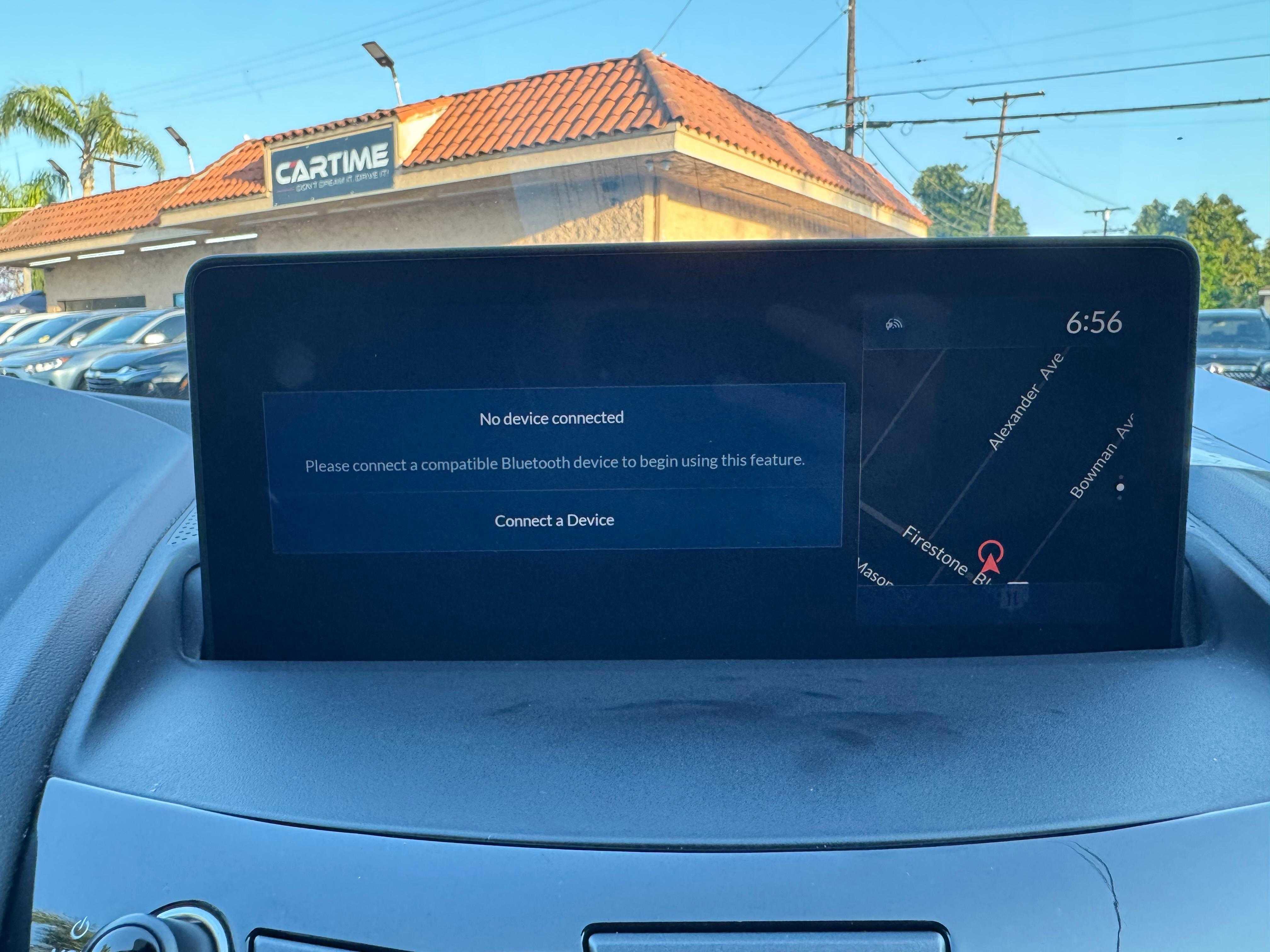 Vehicle image 67 of 83