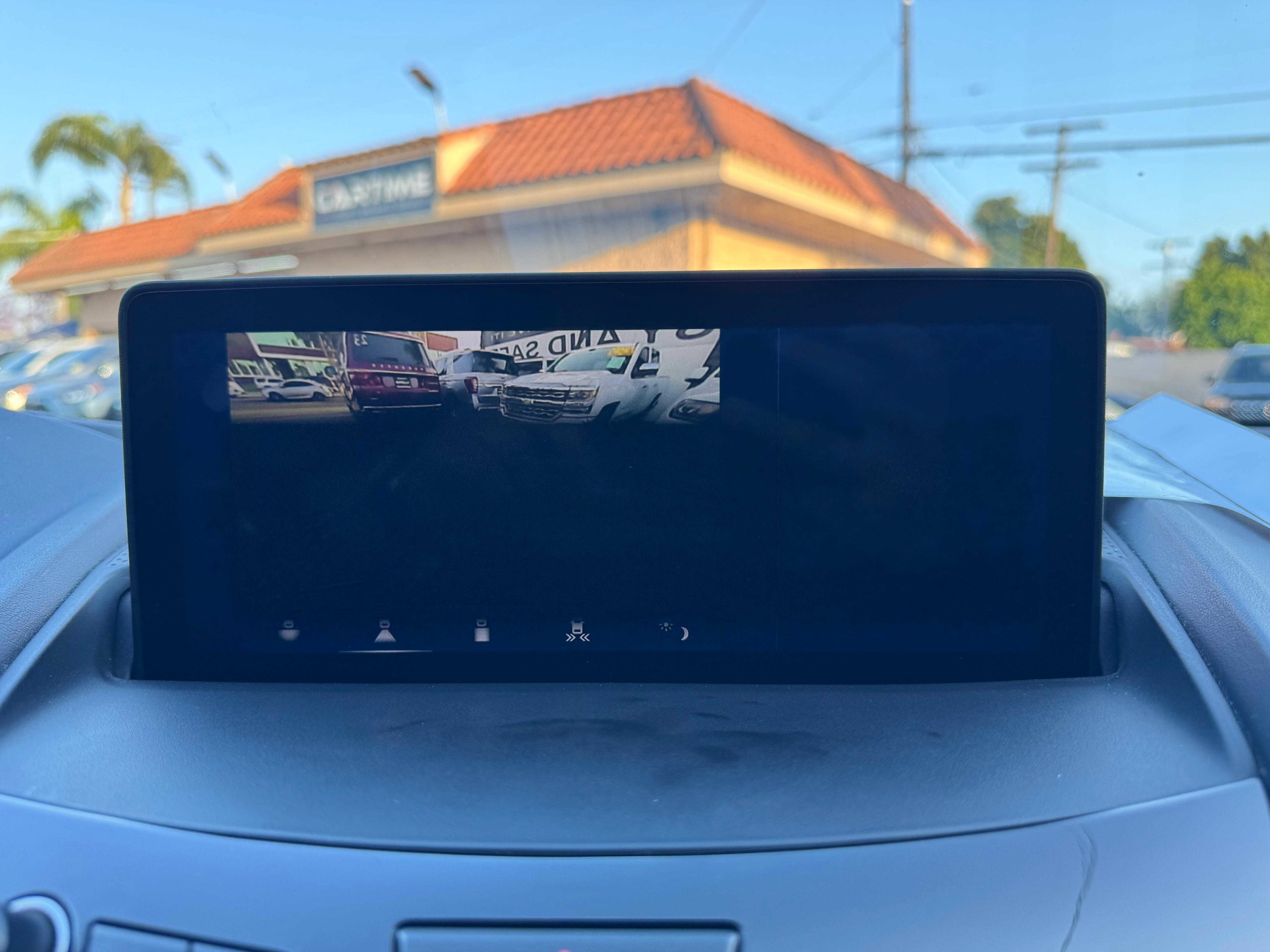 Vehicle image 79 of 83