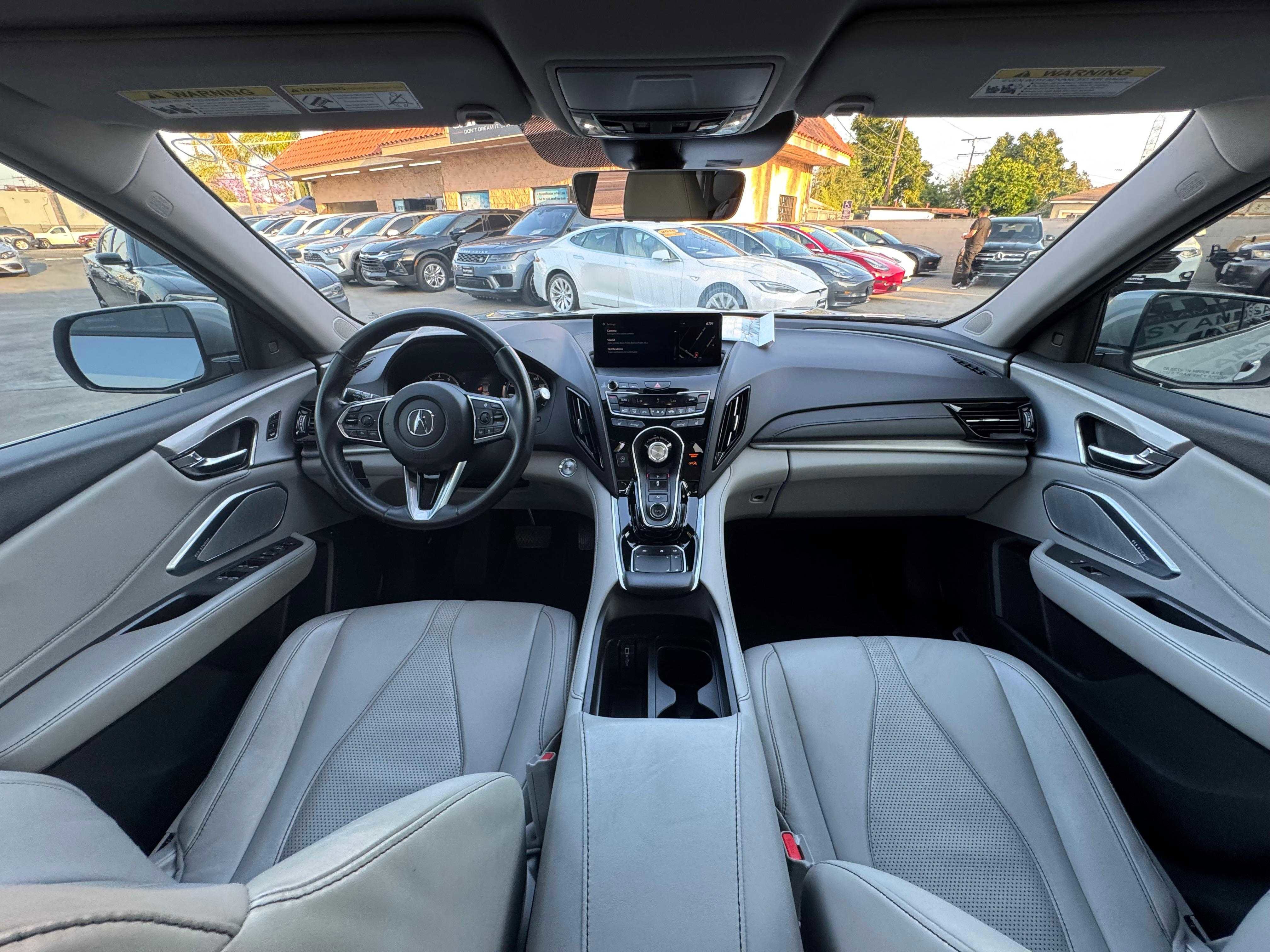Vehicle image 81 of 83