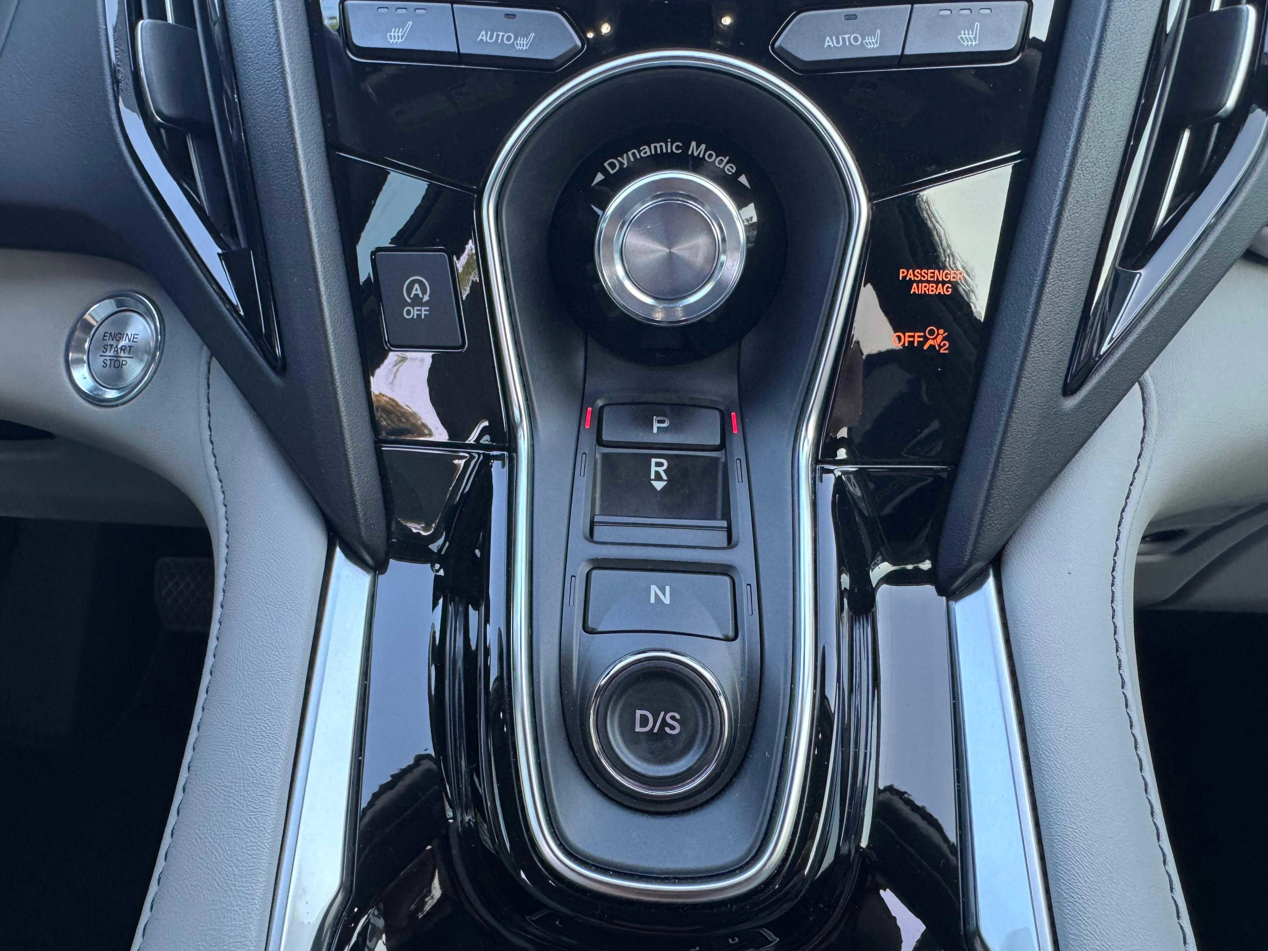 Vehicle image 60 of 83