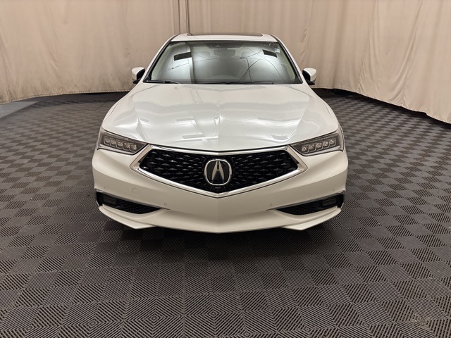 Vehicle image 3 of 28
