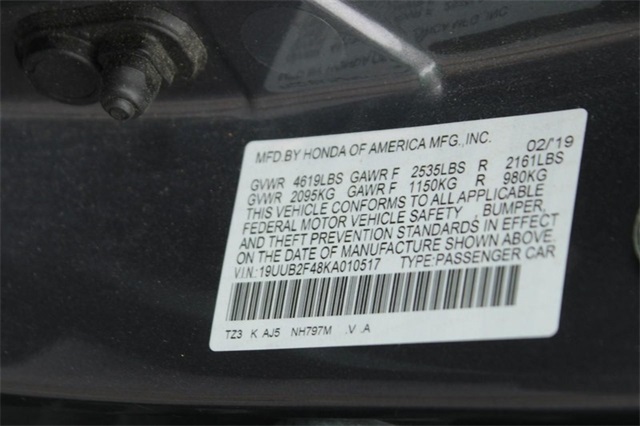 Vehicle image 17 of 23