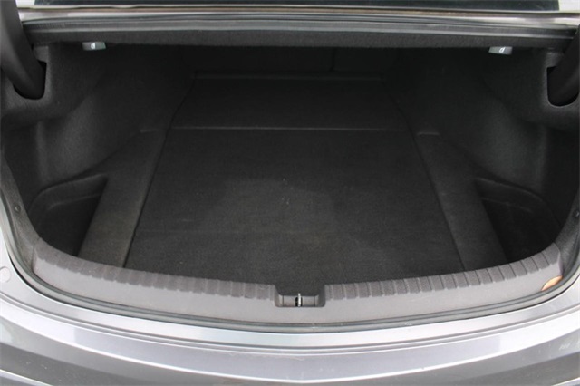 Vehicle image 8 of 23