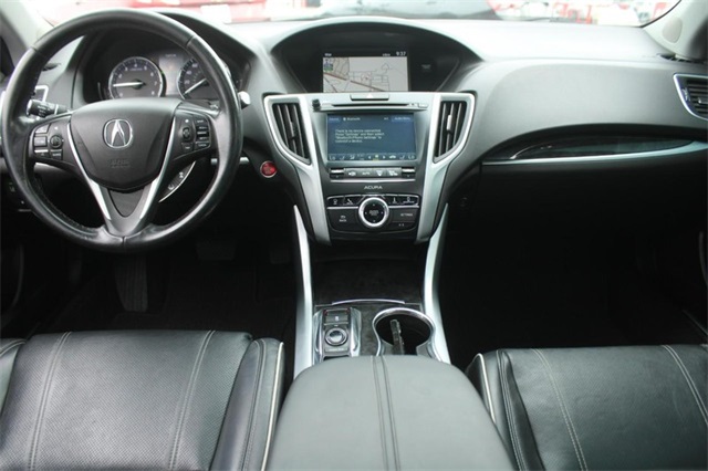 Vehicle image 11 of 23