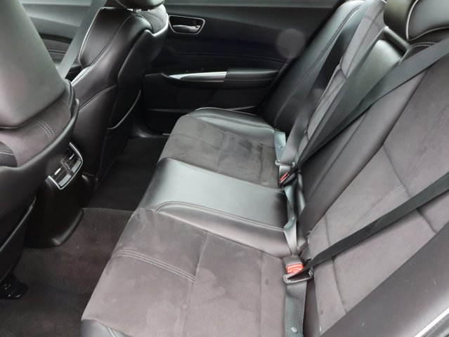 Vehicle image 19 of 57