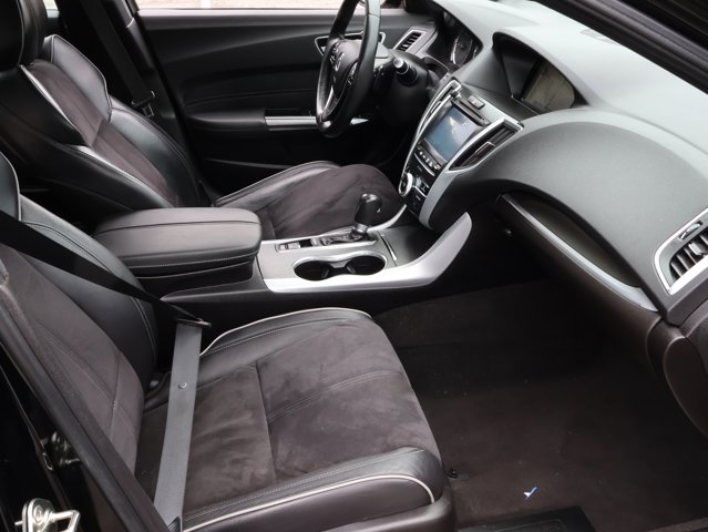 Vehicle image 13 of 57