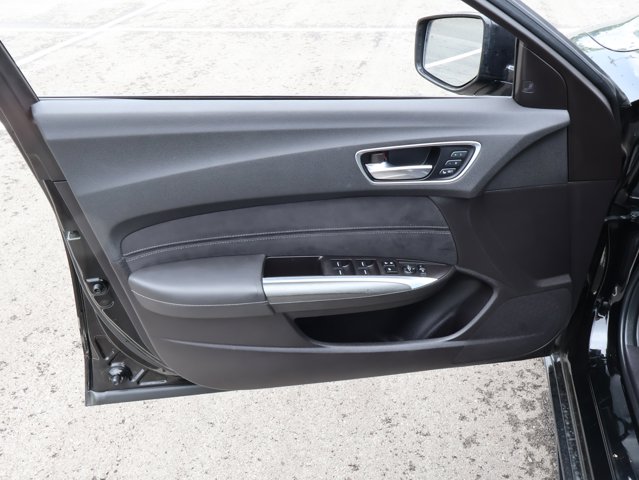 Vehicle image 26 of 57