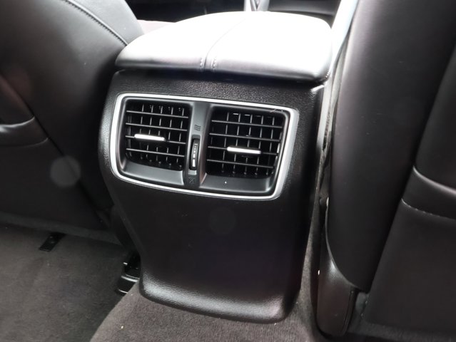 Vehicle image 17 of 57