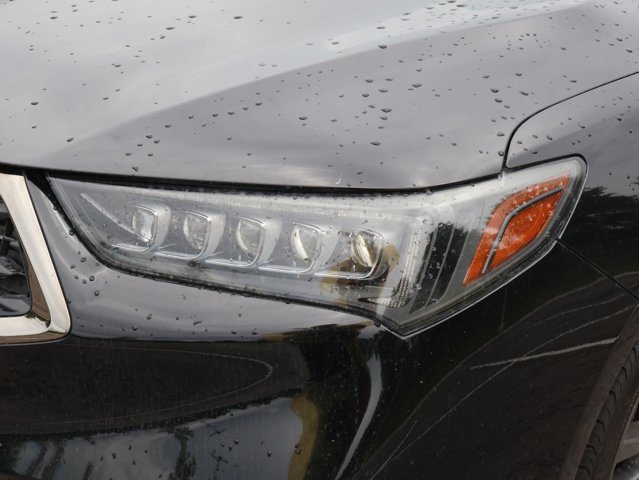 Vehicle image 10 of 57