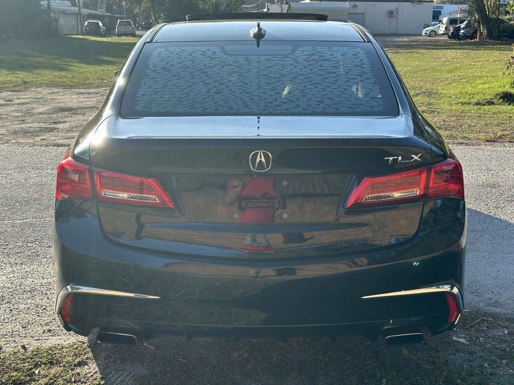 Vehicle image 5 of 14