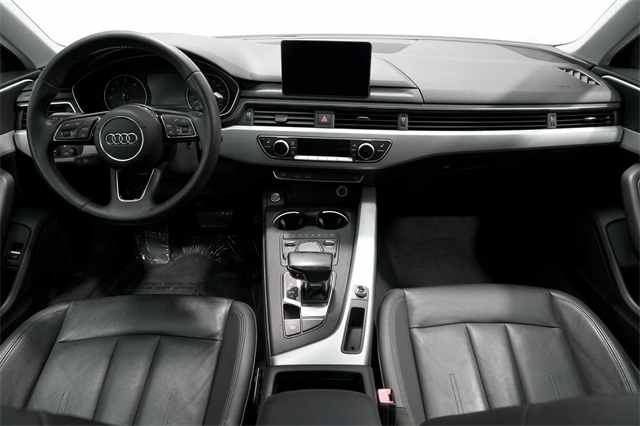 Vehicle image 14 of 30