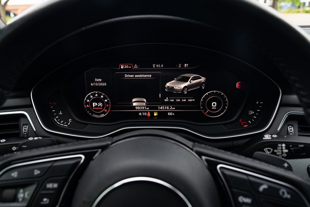 Vehicle image 14 of 29